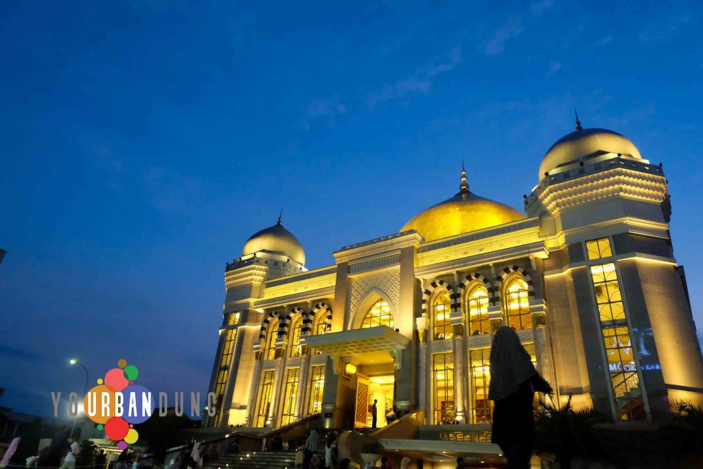 9 Masjid yang Menjadi Destinasi Wisata Religi di Bandung