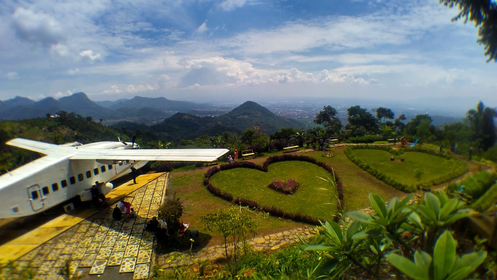 Bentang Alam Dari Taman Love Soreang, Kabupaten Bandung